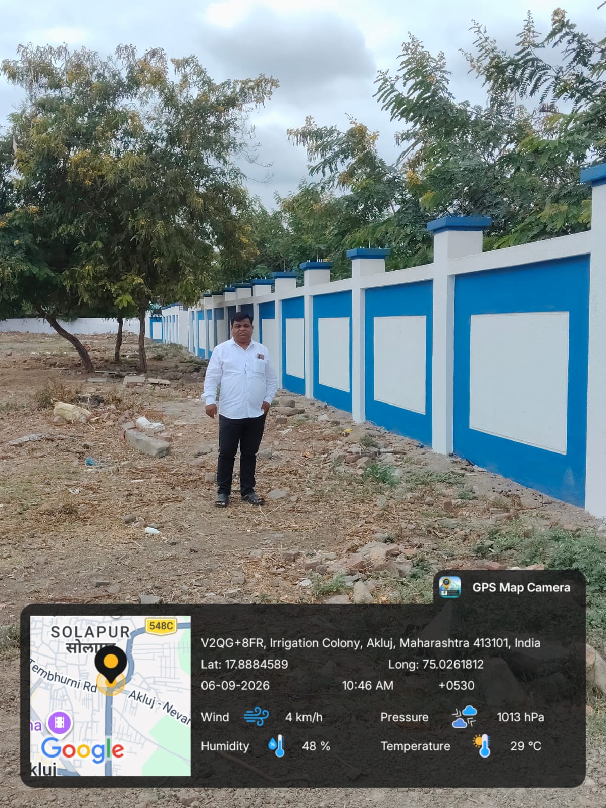 Construction of Compound Wall, Ward No. 2 Open Space, Akluj site photograph